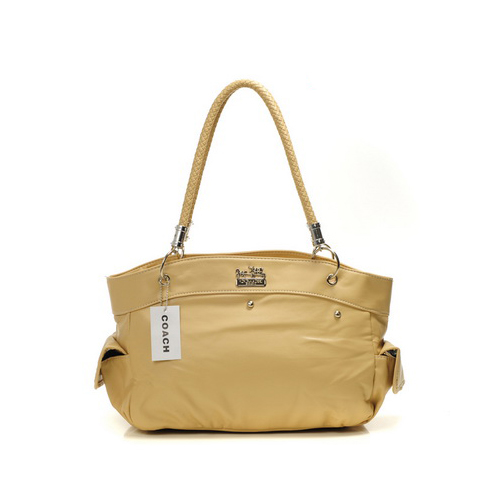 Coach Stud City Medium Ivory Totes DIT | Coach Outlet Canada